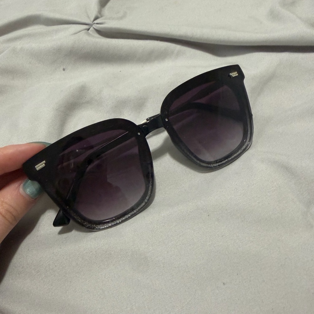 Black Sparkle Sunglasses